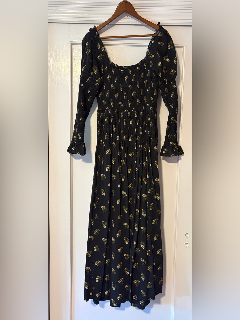 Doen Bujou Black Maxi Dress with Floral Print